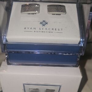 Ryan Seacrest NWT Distinction Silver Cufflinks with Blue & White Box